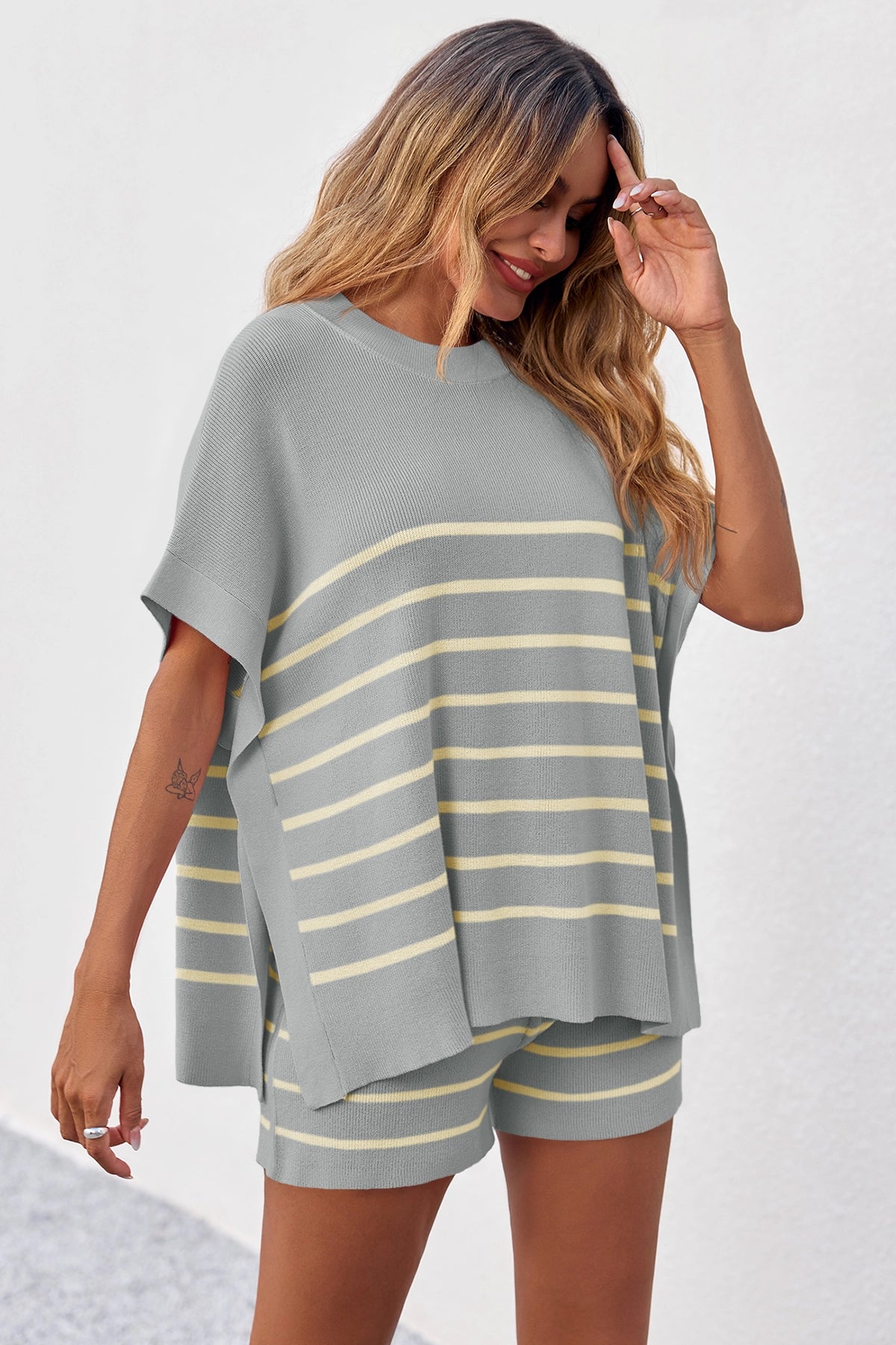 Fisoew Women's Light Grey Striped Oversized Lounge Short Sets - Fisoew