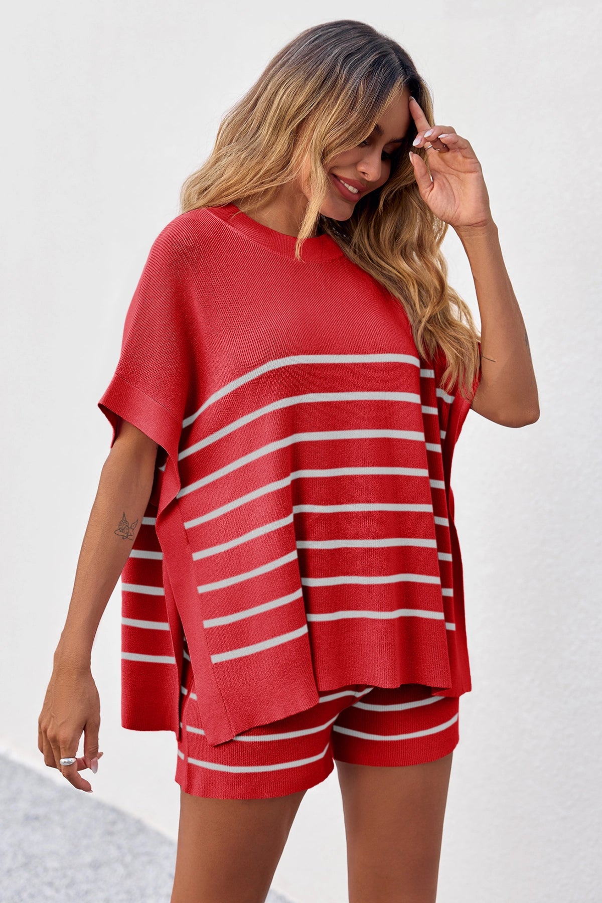 Fisoew Women's Red Striped Oversized Lounge Short Sets - Fisoew