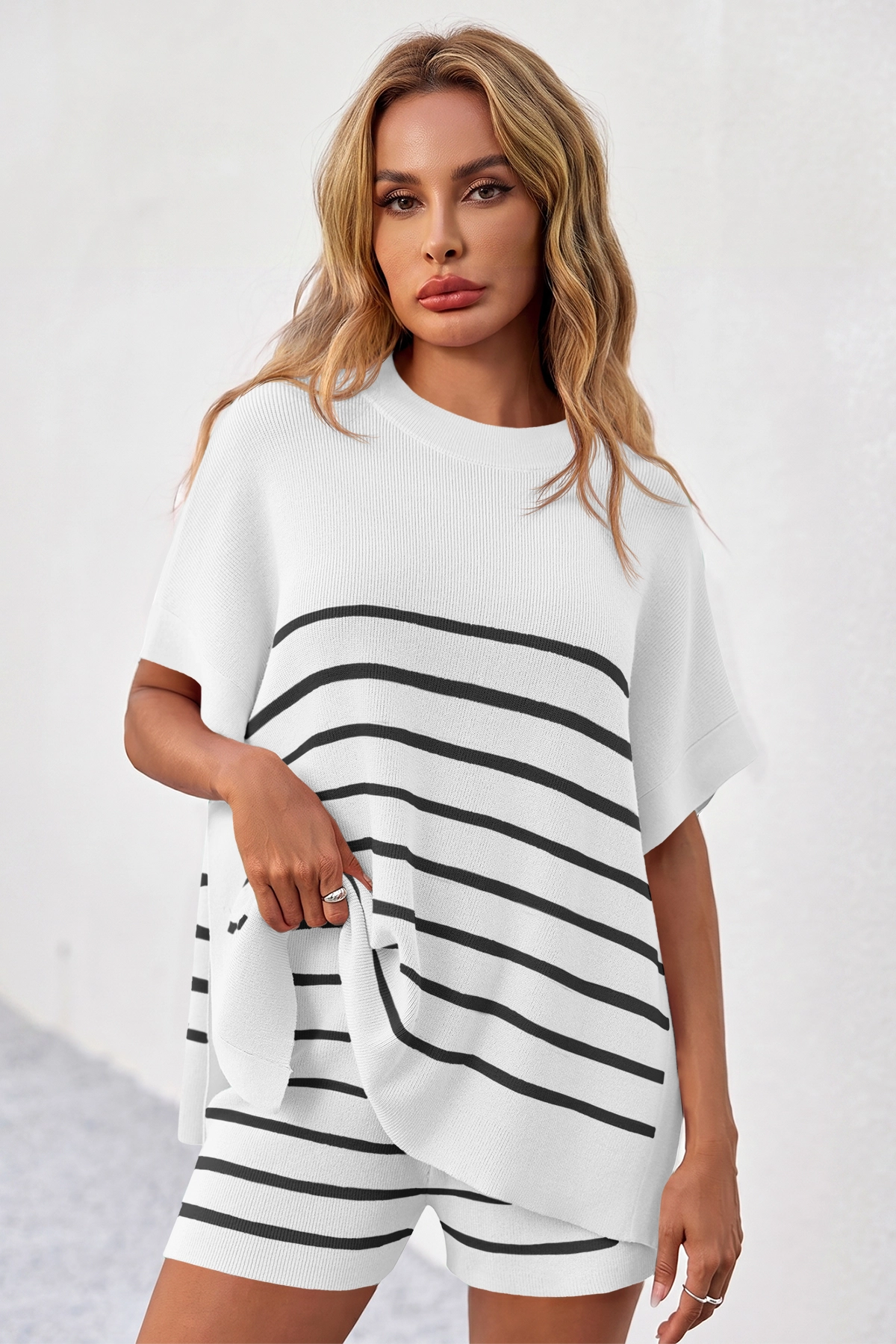 Fisoew Women's White Striped Oversized Lounge Short Sets - Fisoew