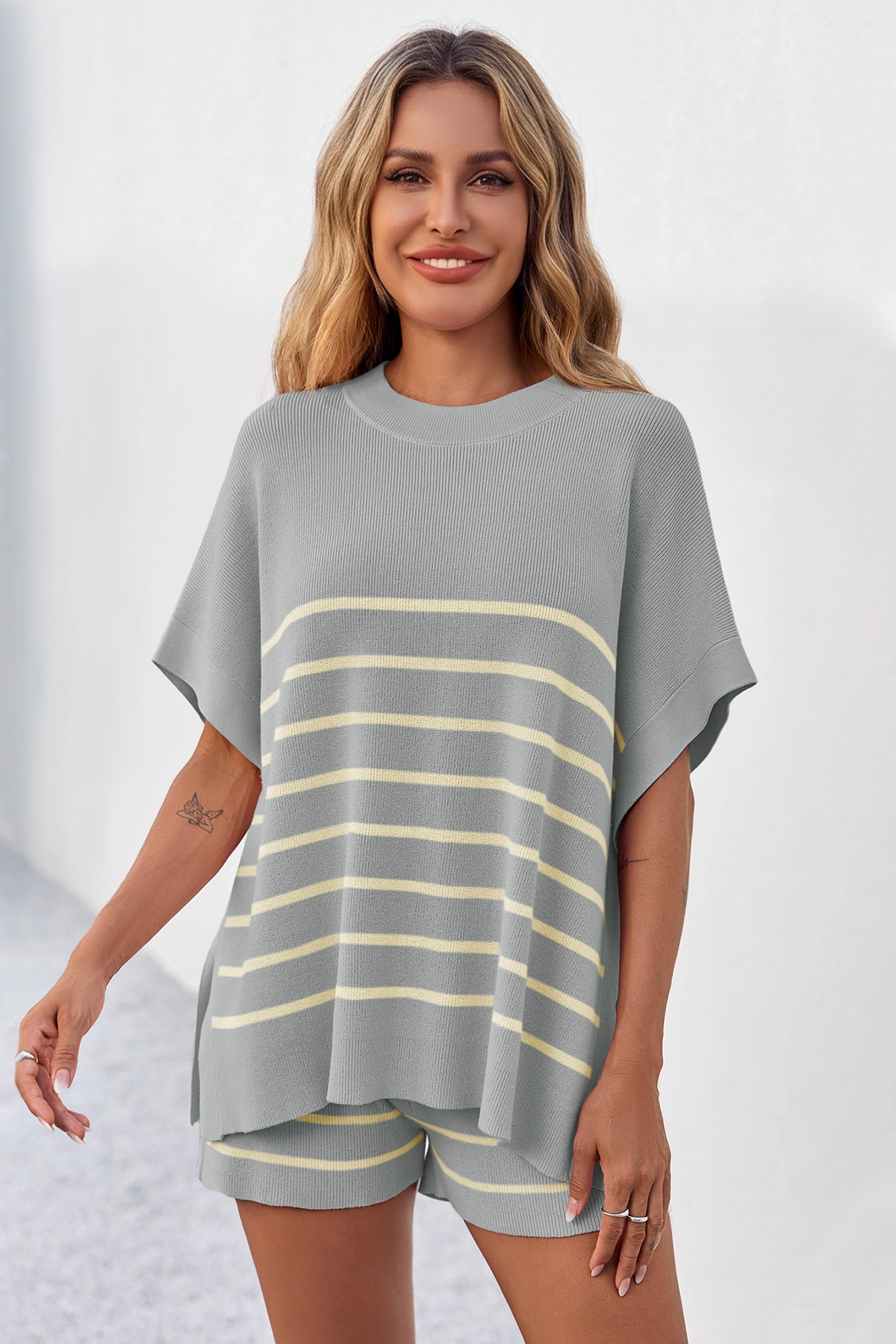Fisoew Women's Light Grey Striped Oversized Lounge Short Sets - Fisoew