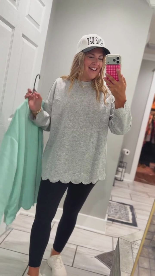 Oversized Crewneck Lettuce Trim Sweatshirts UGC视频 3